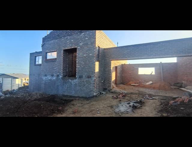 3 BEDROOM DUET FOR SALE IN DANA BAY